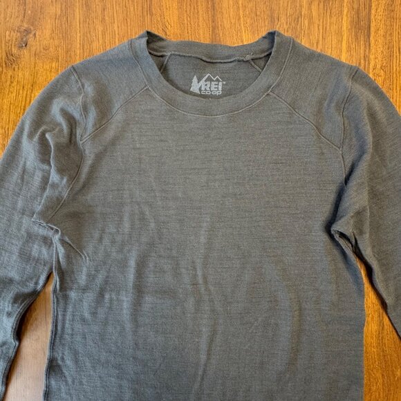 REI CO-OP Midweight Merino Wool Crew Top Boys 8 S Gray Base Layer Thermal Shirt - Picture 3 of 6